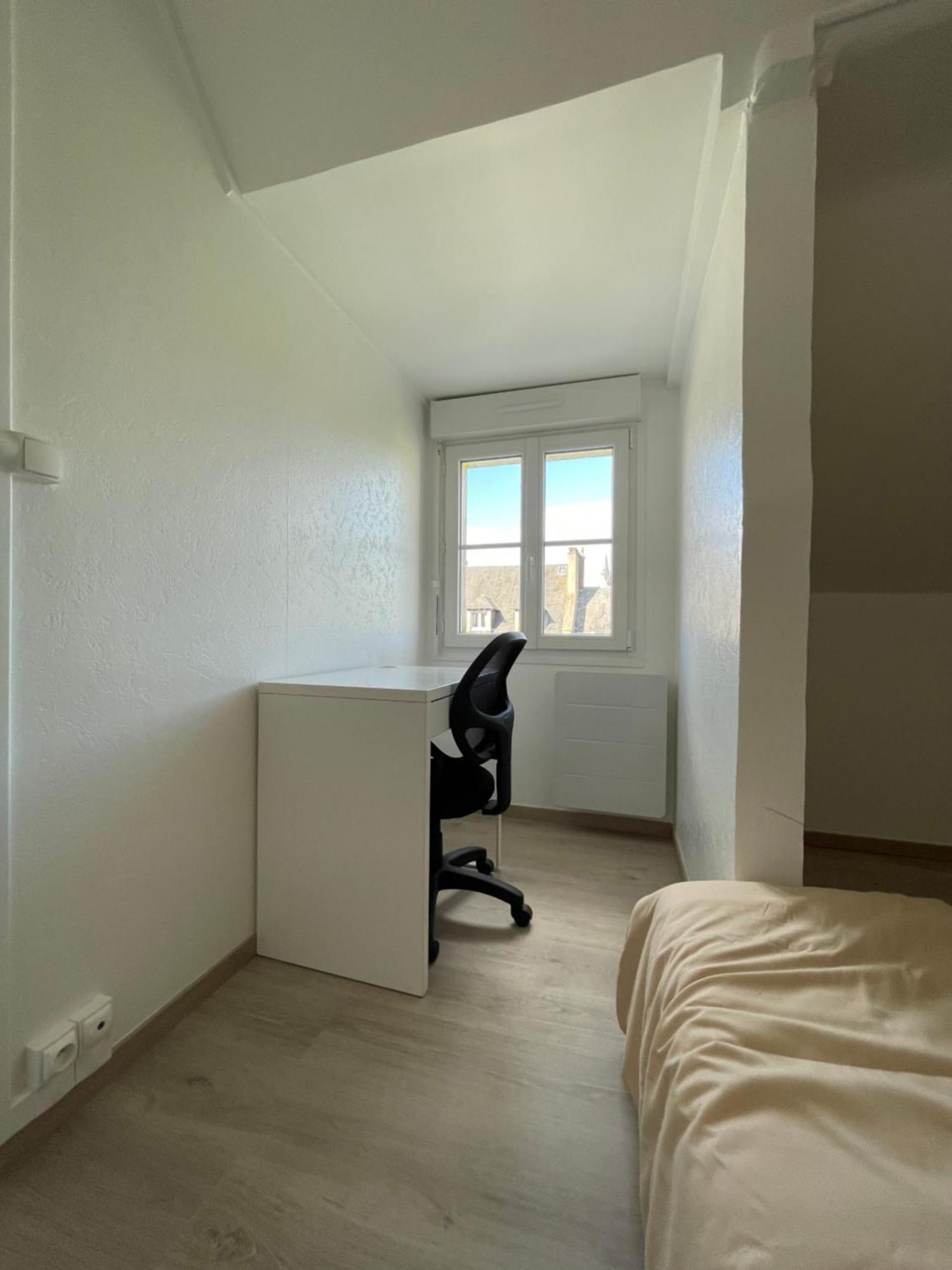 Appartement Renove Tout Equipe, Centre Ville, Proche De La Gare Et Commerce Flers  Exteriér fotografie