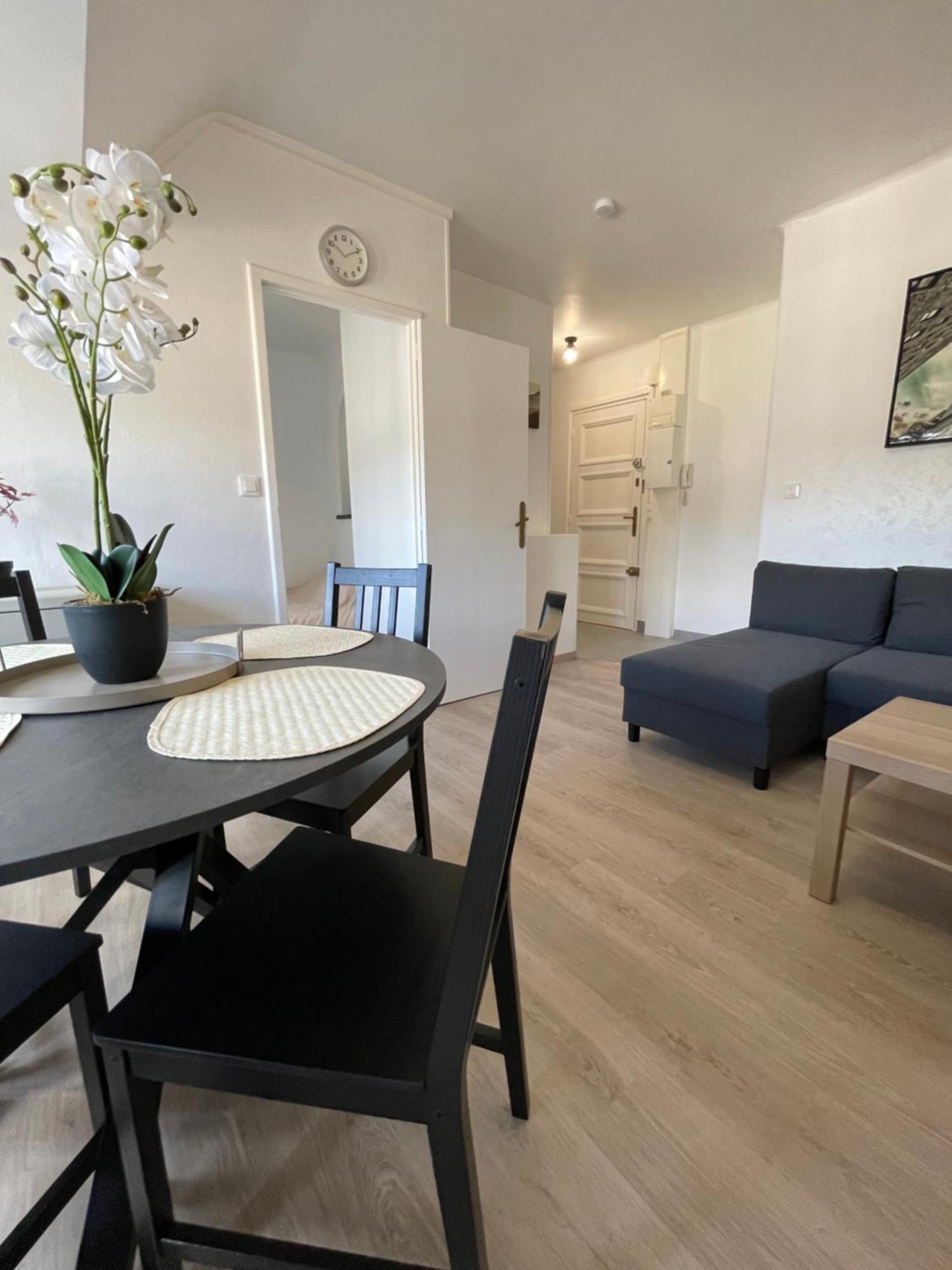 Appartement Renove Tout Equipe, Centre Ville, Proche De La Gare Et Commerce Flers  Exteriér fotografie