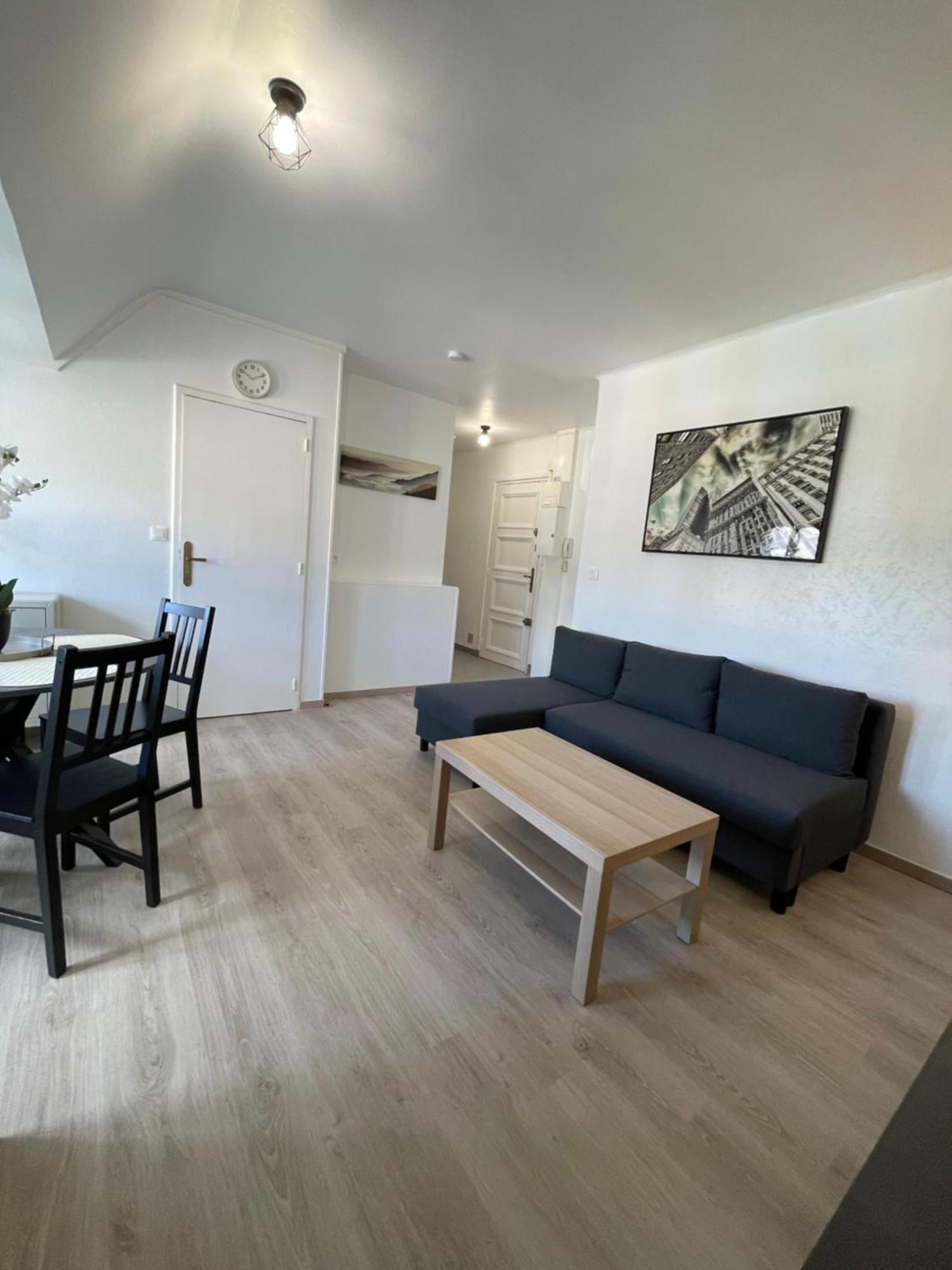 Appartement Renove Tout Equipe, Centre Ville, Proche De La Gare Et Commerce Flers  Exteriér fotografie